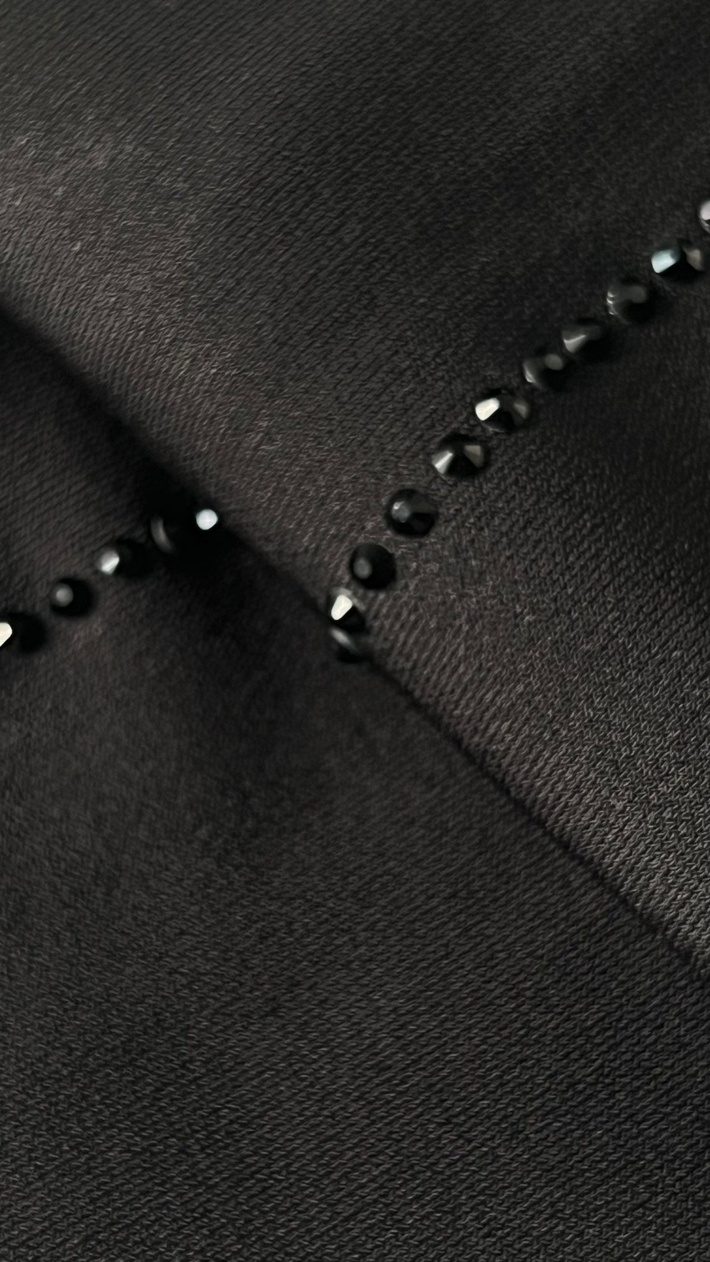 JOHR Black red